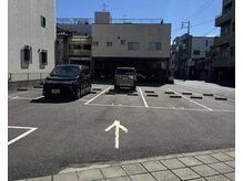 ユーヌ(enue)の雰囲気(ビル横駐車場15番ご利用ください※要事前連絡)