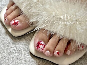 アテ(ate)/ハート×チェックフットネイル