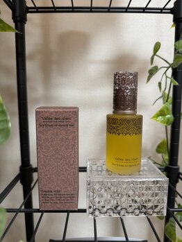 フローレス(Flawless)の写真/ドライヘッドマッサージで眼精疲労解消&フェイスラインもスッキリ一石二鳥★