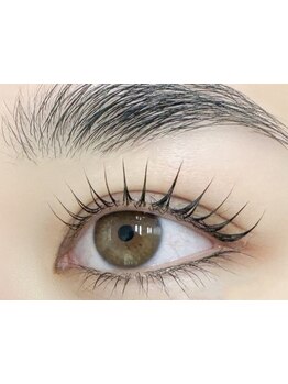 ナチュラル上品な目元にしたい