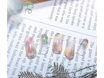 ダリアリー(Darialy)/