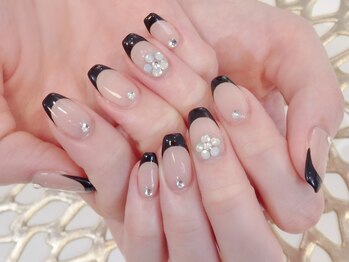 ラルネイル 大宮(Lull. nail)/*黒フレンチ*ビジュー*