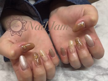 ネイル ジャム(Nail Jam)の写真/健康的にネイルを続けたい…そんな方にオススメです♪甘皮のケアや爪の形を整えることで美しいフォルムへ!