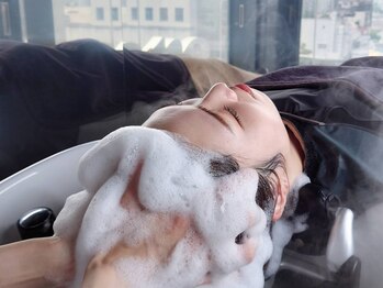 ランベリー 表参道(LANVERY)の写真/[新体感ヘッドスパ]【頭浸浴付 至福のひととき 60分初回¥11550~】表参道の緑を望む癒し空間で極上の時を♪