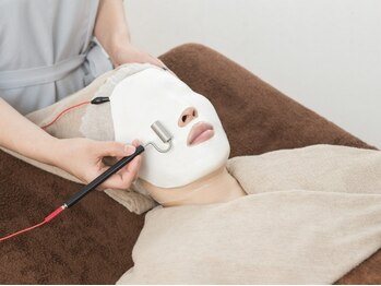 プライベートサロン サイ(sai)の写真/季節の変わり目でゆらぎやすいお肌を整え、透明感のある素肌へ。秋冬に向けて、差がつく美白ケアを♪