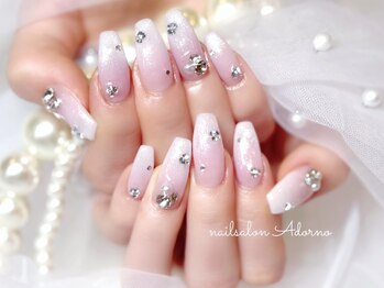 ネイルサロン アドルノ(Adorno)/☆白ラメグラデ☆