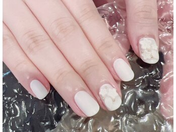 ネイルサロン リスタ(Rista)/マット　白　花