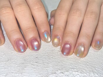 ネオリーブ ウリ(Neolive uri)/オーロラマグネットネイル