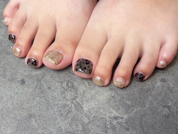 プティ アイビューティ 京橋店(peTiT eyebeauty)/ブラック シアー レオパード柄