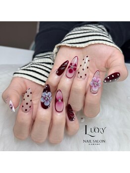 ラッキー(LUCKY)の写真/【名古屋でネイルデビューするなら☆】シンプル～アートまでおまかせ◎気分が上がる指先をお得に叶えます♪
