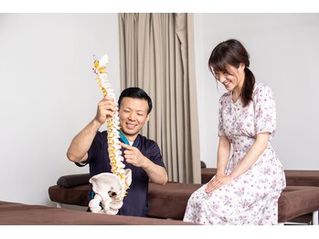 きくい整体院/カウンセリングを行います。