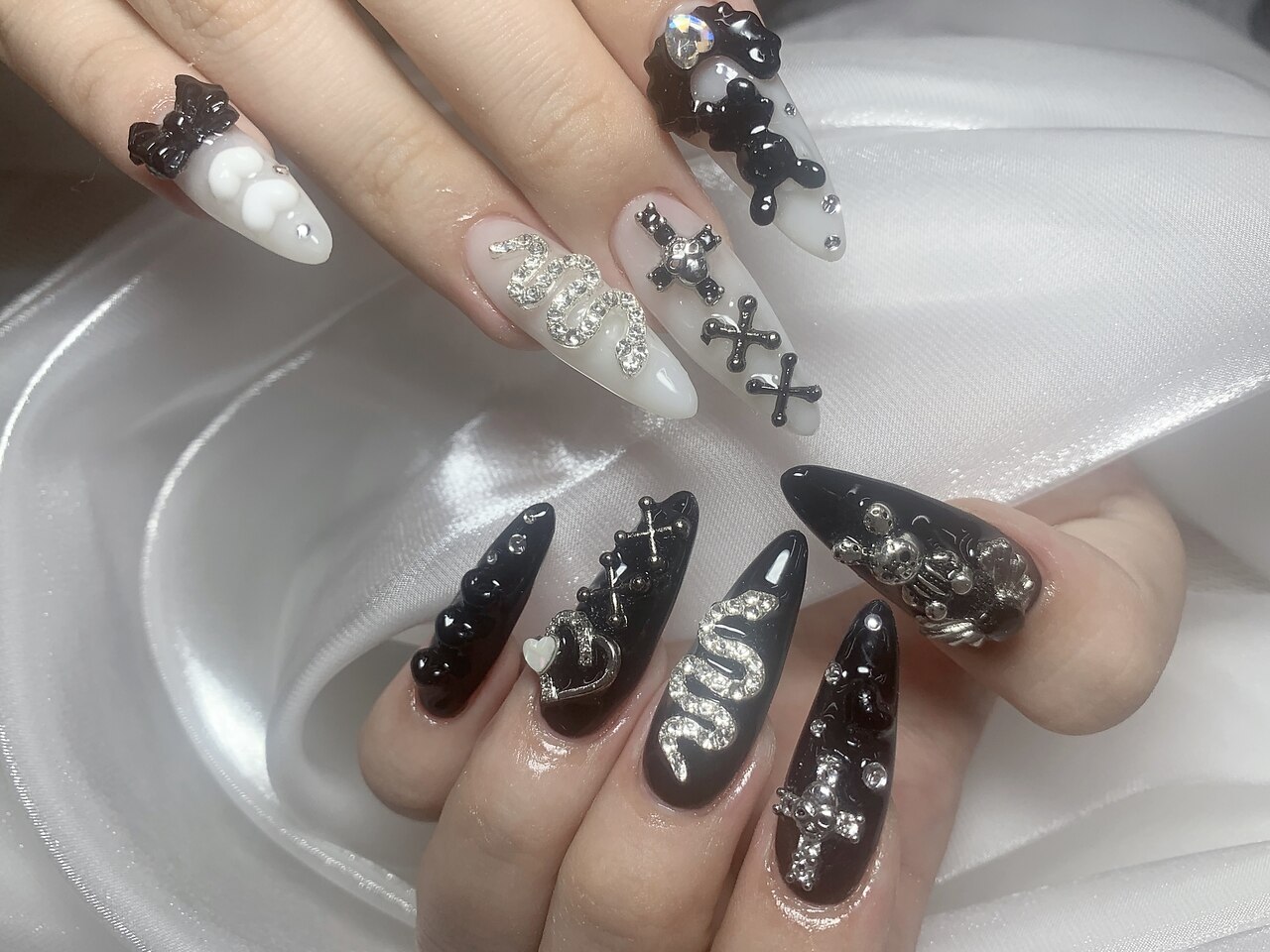 2026年冬トレンド】スカルプ（スカルプチュア）のネイルデザイン集