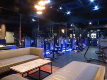 アザブ テン アンダー ゴルフ ジム(AZABU TEN_UNDER GOLF GYM)/ジムエリア