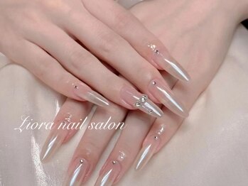 リオラ(Liora)/大人気ミラーネイル