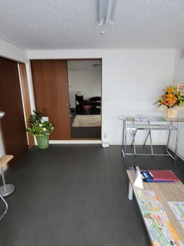 整体院ながた ルート40旭町店/受付周辺