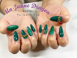 【ロングネイル】緑ネイル