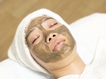 ホワイト ターコイズ/クレイパックで汚れを吸着☆