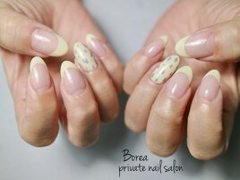 バターイエロー