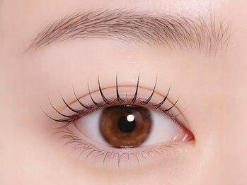ネイルサロン アニーアンドジーノ シド(NAIL SALON Annie&Gino shido)の写真/お顔の印象は眉毛で決まる！！お客様の骨格を元に黄金比率を割出し、お客様に合った理想の形に仕上げます。