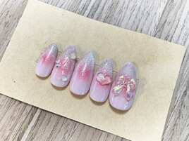 人気のチークネイル