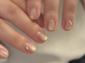 リリー(Lilly)/マグネットネイル