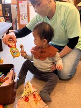 子育てママの整体サロン/見守りの様子