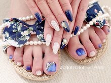 アンドシュシュネイル(&CHOU CHOU nail)の雰囲気（夏本番！フットネイル　ハンドと同時施術はお電話でご予約可♪）