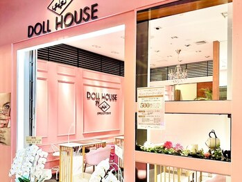 ドールハウス バイ ジュエリリートーキョー(DOLL HOUSE BY JEWELILYTOKYO)の写真/<働く女性に♪>シンプルだけど上品な大人ネイルが叶う♪お仕事柄派手にできない方にお勧めのデザイン多数☆