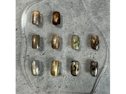 358(サンゴハチ)の写真