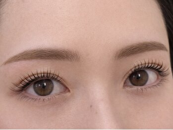 リリ 別府店(eyelash ReRe)/【美眉×まつげパーマ】