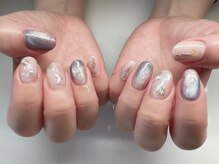 ミリ(Mili)/マグネットアートネイル