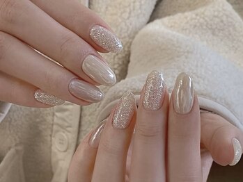 ラメール(La mer)/大人っぽいネイル