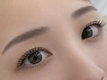 リリ 別府店(eyelash ReRe)/【美眉×まつげパーマ】