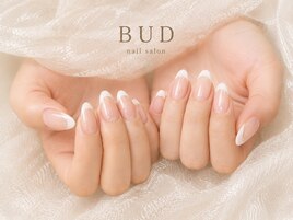 美フォルムフレンチネイル
