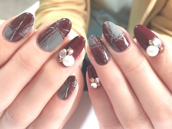 ラズネイル(RUZ'S NAIL)/【秋本デザイン】ボルドーネイル