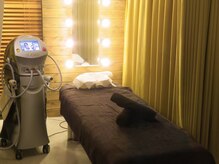 たるみ子さんと小顔くん/