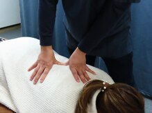 すべての体のお悩みは背骨から！歪みを整え不調を根本改善◎