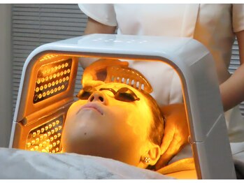 オルオル 天神大名店(Olu-.olu.)/韓国皮膚科No1シェアーOmelonLED