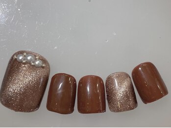 ネイルサロンアンドスクール ブロッサ(BLOSSA)/フット定額¥6600