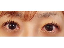 モゼ(MOZE)/グイッとあげて目力アップ！