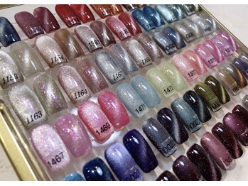 ドナ シェリダ(Dona Cherida)/magnet nails