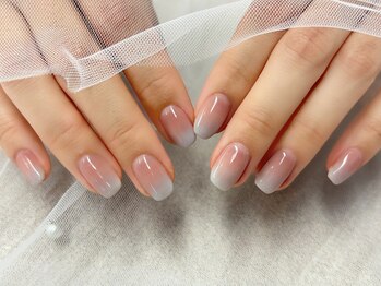 ローランリム(LORAN Lim)/グラデーションネイル