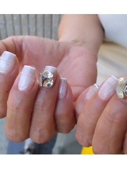 モーダアッカ(moda acca)/ビジューネイル