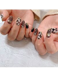 アニマル柄ネイル