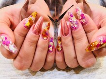 エスフィーネイルサロン ブリーユ(Esfy nailsalon Brille)/埋め込み風ネイル