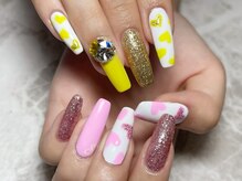 レディグリッター(Lady glitter)/アシメカラーハートネイル