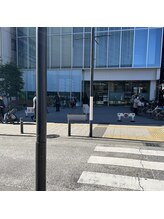 ココール(cocor)/横断歩道を渡ります