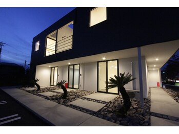 ルー(Lu)/外観　１階道路側です