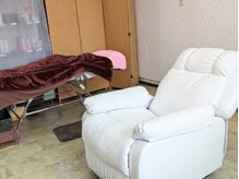 トゥルース 桜木(Truth)の雰囲気（ソファーベッド２台、エステベッド1台完備。お席の指定は不可。）