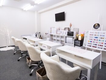 ル クラヴィエ(Le Clavier)の写真/【初回オフ無料】パラジェル導入♪大人女性にオススメ豊富なデザイン♪丁寧なケアで長モチ&仕上がりも◎ 